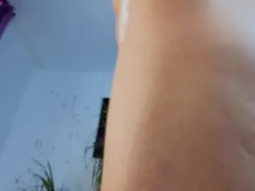 Auraglow88 from Chaturbate