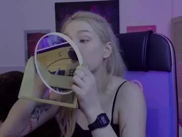 Avadaviis from Chaturbate