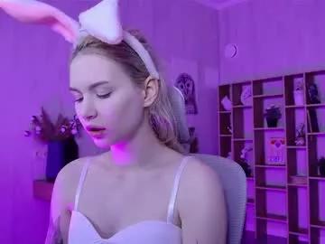 Avadaviis from Chaturbate