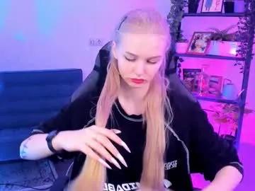 Avadaviis from Chaturbate