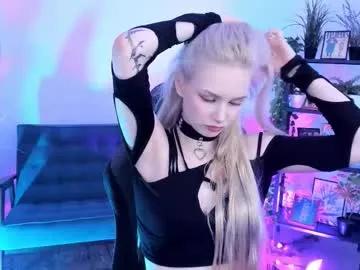 Avadaviis from Chaturbate