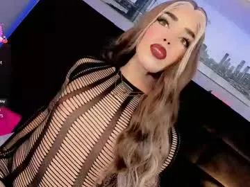 Babyisaa from Chaturbate