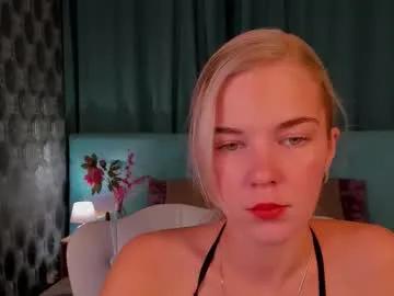 Bella_stewartt from Chaturbate