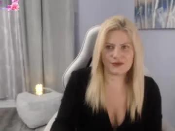 bellastar84 from Chaturbate