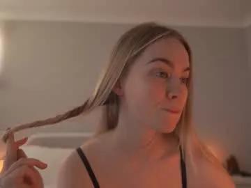 Bibi_it_is from Chaturbate
