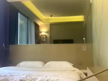 Cocacola1668 from Chaturbate