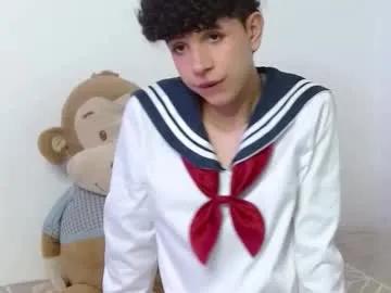 Cuddly_twinkie from Chaturbate