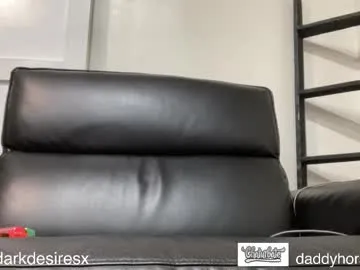 Daddyhorsecock99 from Chaturbate