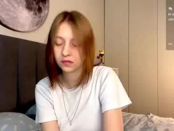 Ellie_hollow from Chaturbate