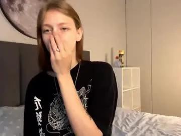 Ellie_hollow from Chaturbate
