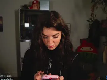 Emmachoice from Chaturbate