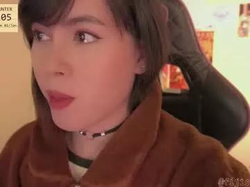Fijisakistar from Chaturbate