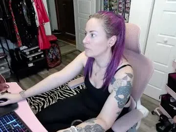 Gennyrock from Chaturbate