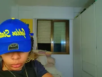 Harry_jhonsonn from Chaturbate