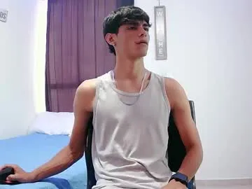 Harrythomson1 from Chaturbate