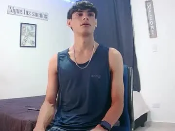 Harrythomson1 from Chaturbate