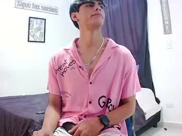 Harrythomson1 from Chaturbate