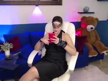 Hebelongs2her from Chaturbate