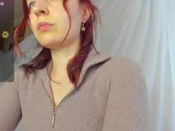 Iris_crispy from Chaturbate