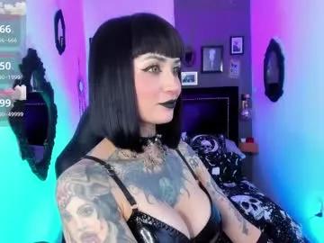 Isisraichuu from Chaturbate