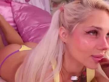 Jollly_belle from Chaturbate
