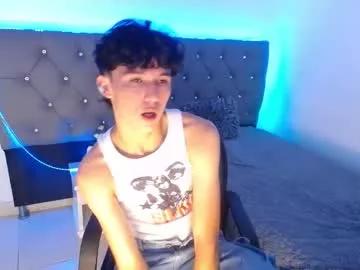 Jullian_ricci from Chaturbate