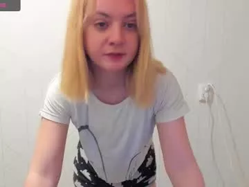 Kikies_ from Chaturbate