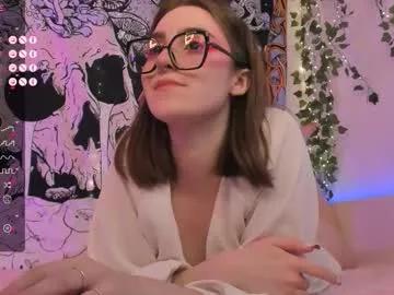 Kissthasky from Chaturbate