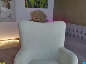 Lenna_godess from Chaturbate