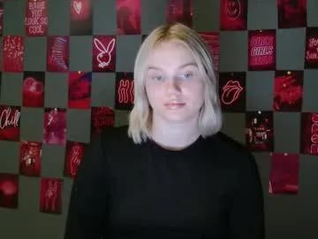 Leyla_le from Chaturbate
