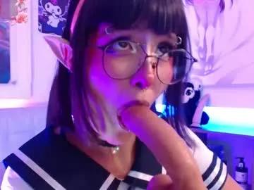 Lilcandy19 from Chaturbate