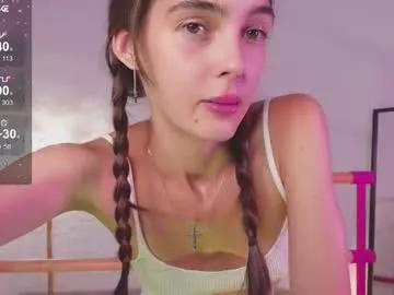 Lyly_loveyou from Chaturbate