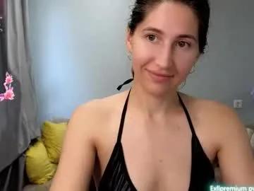 Marrycolins from Chaturbate
