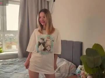 Minicleo from Chaturbate