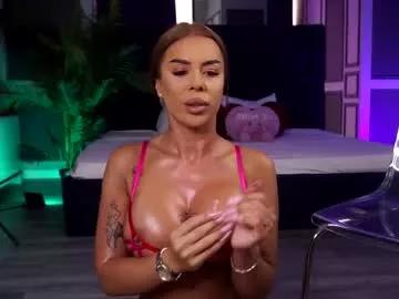 Misskiarra from Chaturbate
