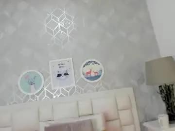 Naia_cox from Chaturbate