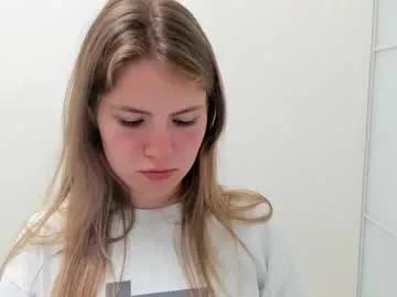 Ninarihh from Chaturbate