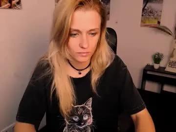 Peppymia from Chaturbate