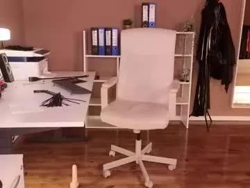 Queen_manifest from Chaturbate