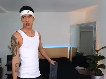 Russell_adams_ from Chaturbate