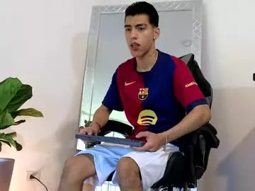 Russell_adams_ from Chaturbate