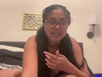 Sapphirebaby25 from Chaturbate