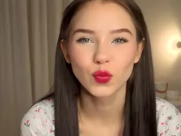 Slyshypie from Chaturbate