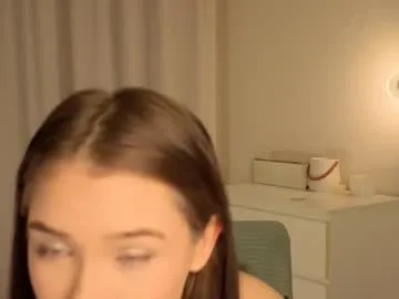 Slyshypie from Chaturbate