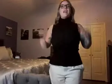 Tattedlasirena from Chaturbate