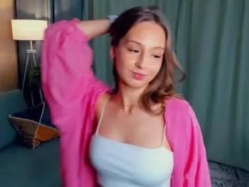 Tessiekhanponaphan from Chaturbate