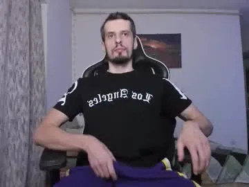 Toddclaytonn from Chaturbate