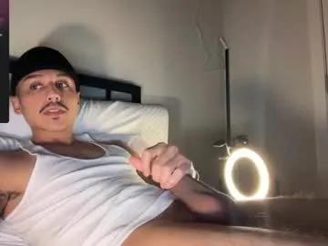 Xmomentumx from Chaturbate