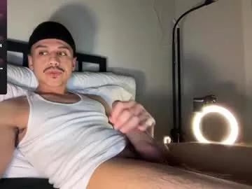 Xmomentumx from Chaturbate