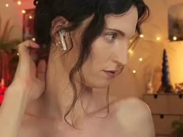 Yulladao from Chaturbate